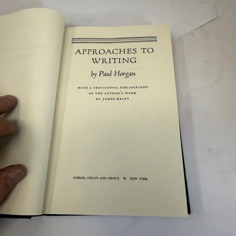 Cover of Approaches to Writing by Paul Horgan